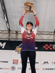 SANDRA GÓMEZ SE LLEVA LA VICTORIA EN ‘THE ROOF OF AFRICA’ DE HARD ENDURO