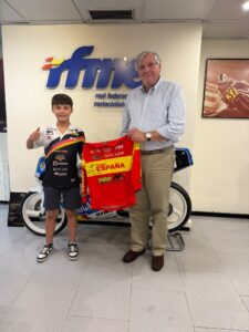 RECONOCIMIENTO DE LA RFME A ADÁN QUESADA